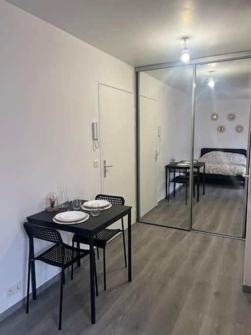Studio Proche Disney Et Paris 诺伊斯·勒·格兰德 外观 照片