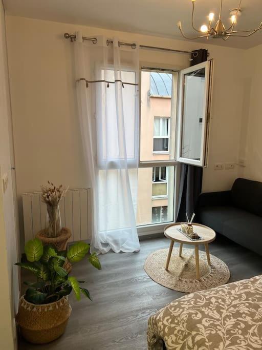 Studio Proche Disney Et Paris 诺伊斯·勒·格兰德 外观 照片