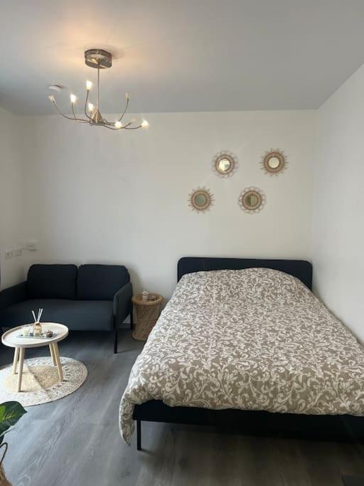 Studio Proche Disney Et Paris 诺伊斯·勒·格兰德 外观 照片